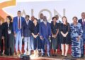 Adama Bictogo modère le panel international sur la décentralisation au Salon des Collectivités territoriales à Abidjan.