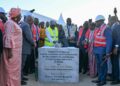 Robert Beugré Mambé lors du lancement des travaux de construction de logements sociaux à Bouaké.