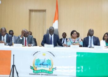Adama Bictogo lors de la mise en place de la nouvelle coordination des comités de salubrité de Yopougon.