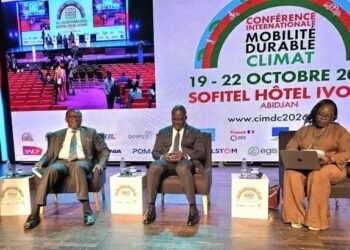 Paulin Claude Danho lors de la Conférence internationale sur la mobilité durable et le climat CIMDC 2026 à Abidjan.